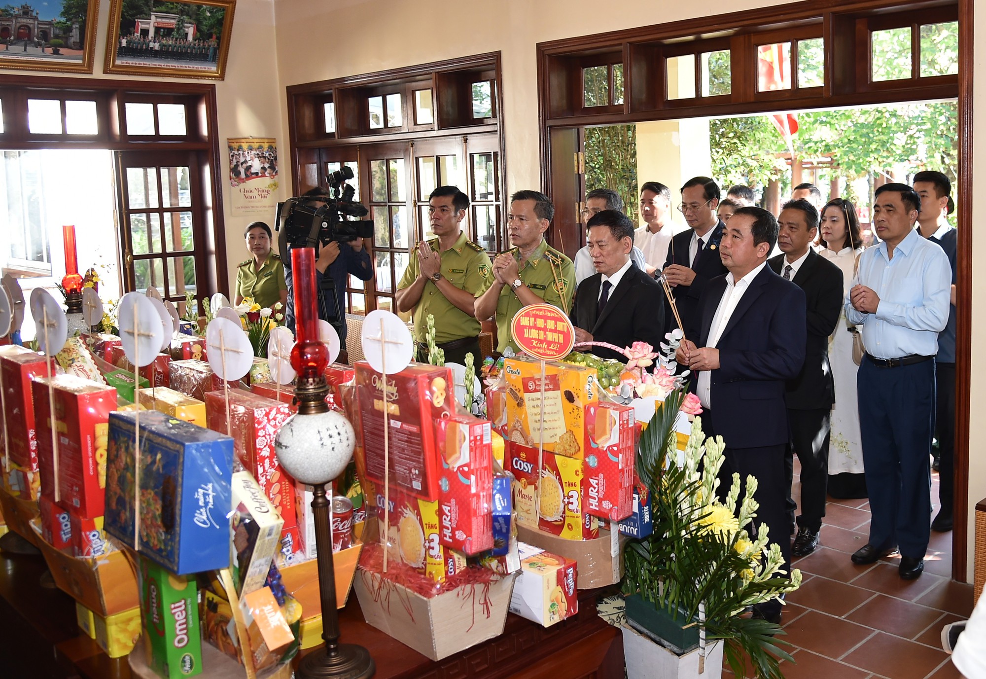 Trang trọng Lễ dâng hương tưởng niệm 56 năm ngày mất Chủ tịch Hồ Chí Minh- Ảnh 1.