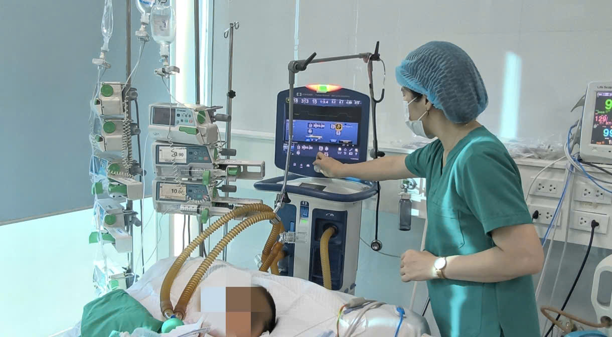 Cảnh báo bệnh dại, không chủ quan với chó, mèo nuôi trong nhà- Ảnh 1.