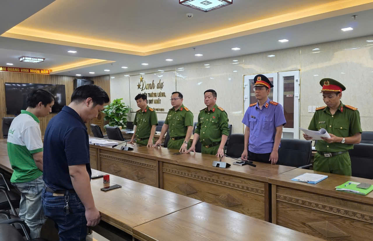 Công an TP. Đà Nẵng triệt phá đường dây sản xuất, tiêu thụ nước yến giả quy mô lớn- Ảnh 1.