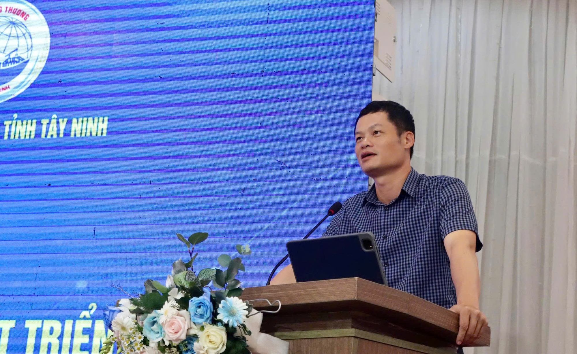 Nâng cao chất lượng đội ngũ quản lý và phát triển hạ tầng thương mại biên giới- Ảnh 1.