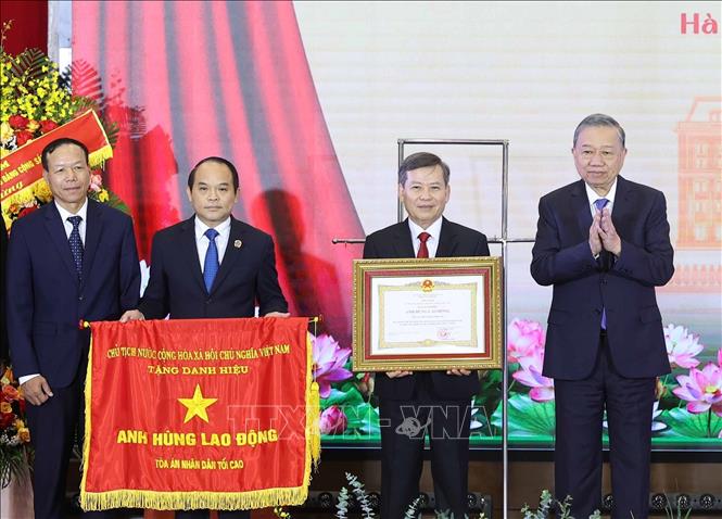 Tổng Bí thư: Ngành Tòa án phải không ngừng phấn đấu để mọi phán quyết đều 'thấu tình, đạt lý'- Ảnh 4.