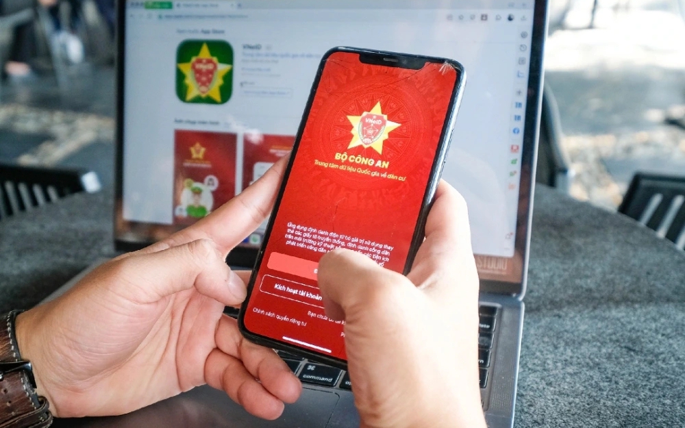 Thúc đẩy triển khai các giải pháp công nghệ phục vụ người dân, doanh nghiệp gắn với dữ liệu dân cư, định danh, xác thực điện tử