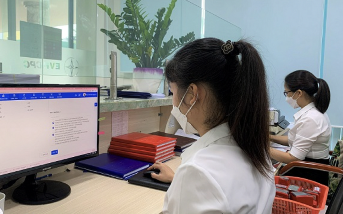 Hướng dẫn xếp lương khi chuyển ngạch