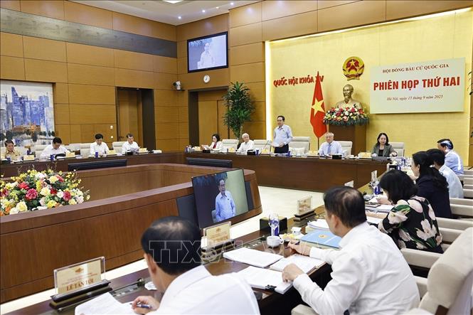 Chủ tịch Quốc hội Trần Thanh Mẫn chủ trì Phiên họp thứ hai Hội đồng Bầu cử quốc gia- Ảnh 4.
