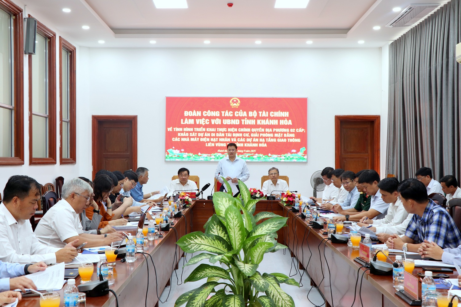 Bộ Tài chính làm việc với Khánh Hòa về công tác GPMB cho dự án nhà máy điện hạt nhân- Ảnh 1.