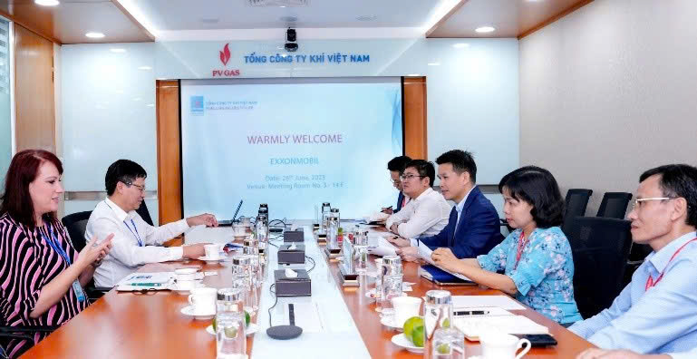 PV GAS: Kiến tạo tương lai năng lượng xanh từ LNG- Ảnh 1. PV GAS: Kiến tạo tương lai năng lượng xanh từ LNG- Ảnh 1.