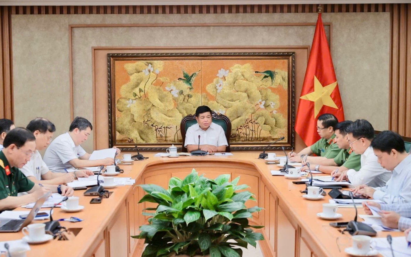 Cần thiết ban hành nghị quyết của Chính phủ về sử dụng chung công trình hạ tầng kỹ thuật, cơ sở viễn thông
