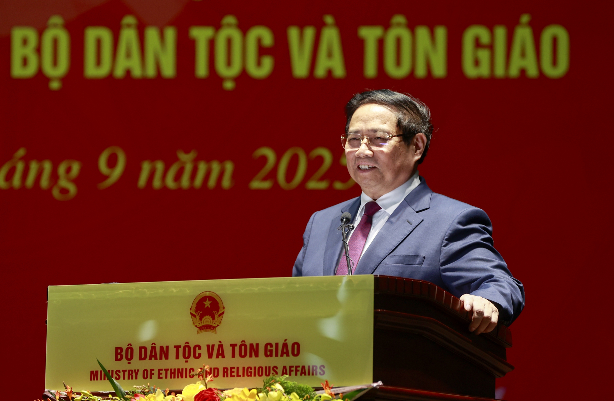 Thủ tướng dự lễ trao Huy hiệu 40 năm tuổi Đảng tặng đồng chí Đào Ngọc Dung- Ảnh 4.