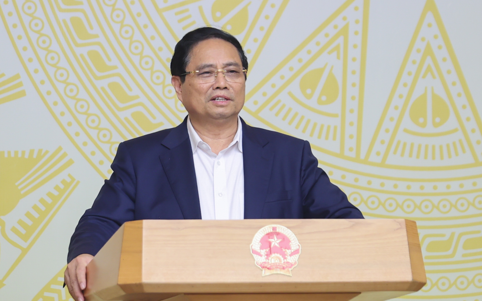 Thủ tướng: Bảo đảm giải ngân 100% vốn đầu tư công, nâng cao chất lượng và phát huy vai trò động lực tăng trưởng