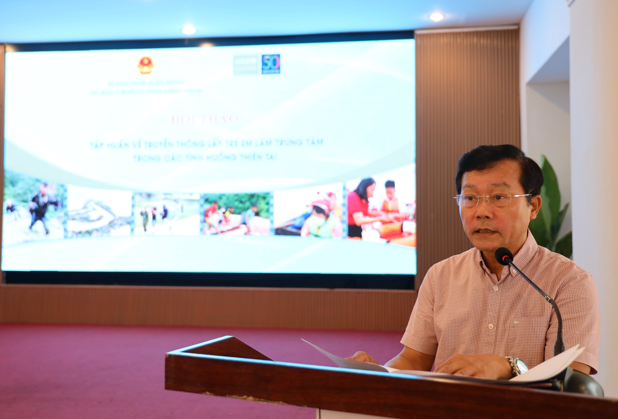 Báo chí, truyền thông đóng vai trò đặc biệt quan trọng trong công tác phòng, chống thiên tai- Ảnh 1.