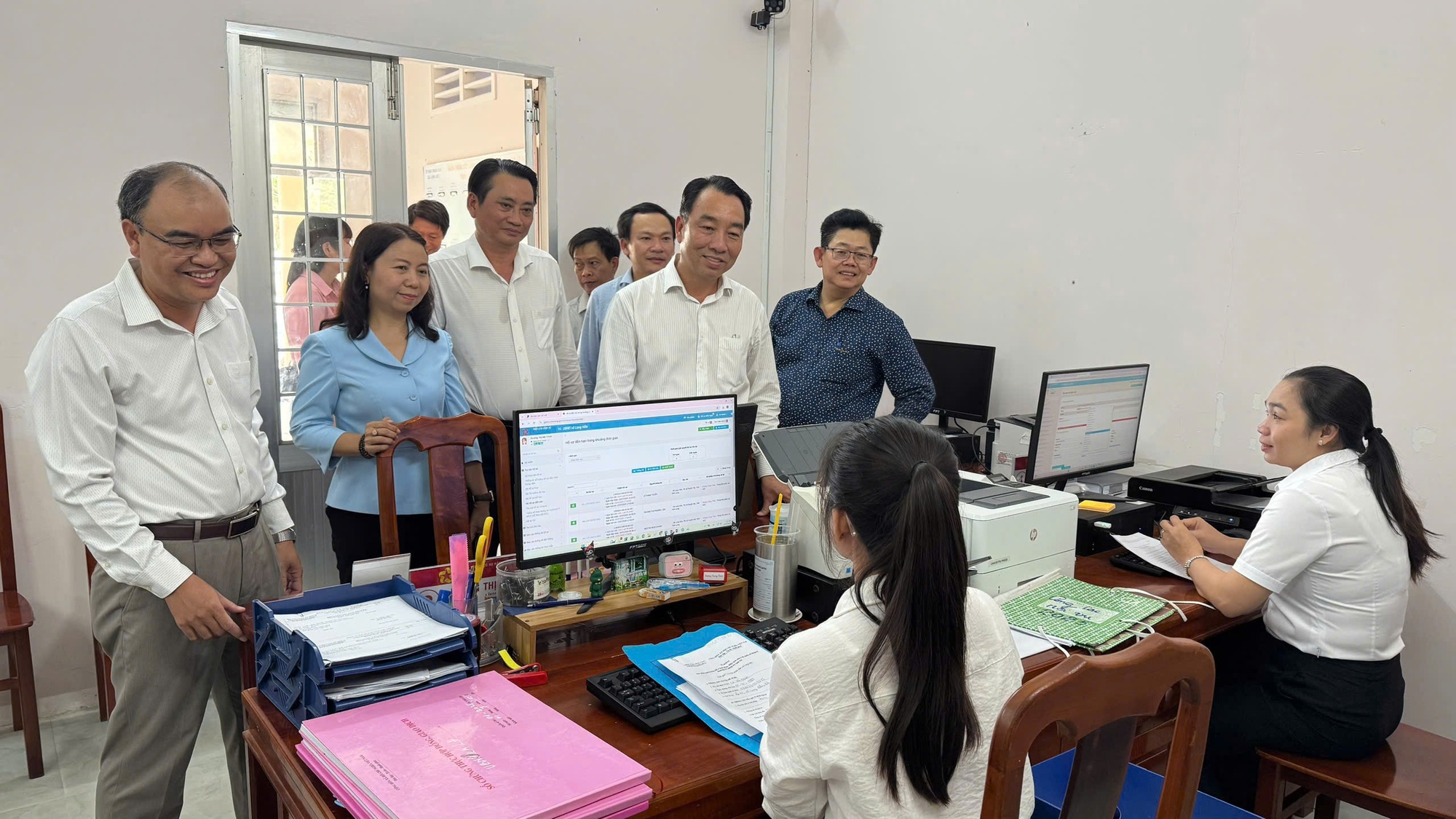 ‘Vĩnh Long mới’: Chính quyền 2 cấp khẳng định hiệu quả, lan tỏa niềm tin- Ảnh 1. ‘Vĩnh Long mới’: Chính quyền 2 cấp khẳng định hiệu quả, lan tỏa niềm tin- Ảnh 1.