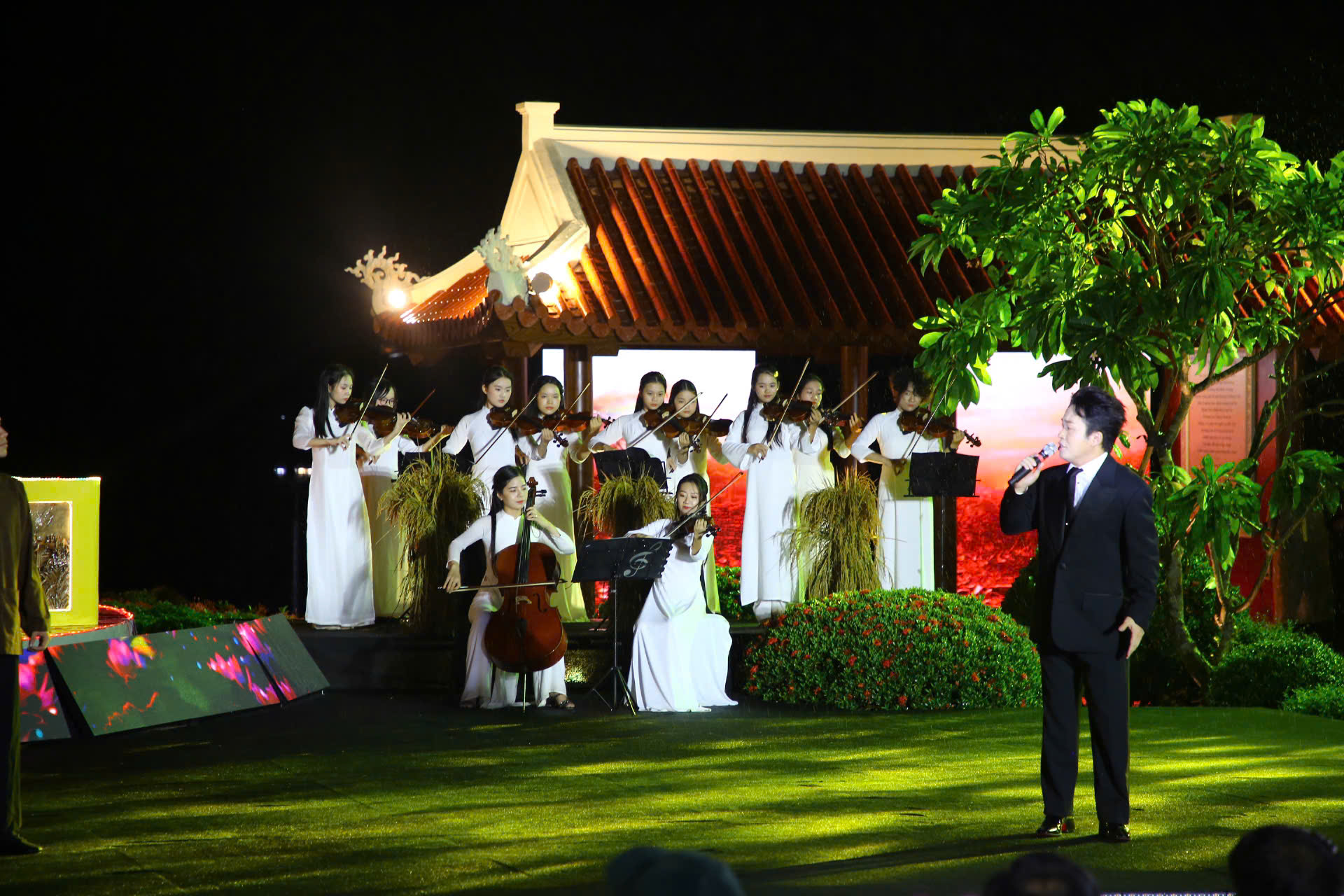 Quảng Trị khánh thành công trình tu bổ, tôn tạo và đón nhận bằng xếp hạng Di tích lịch sử quốc gia Bến phà II Long Đại- Ảnh 4. Quảng Trị khánh thành công trình tu bổ, tôn tạo và đón nhận bằng xếp hạng Di tích lịch sử quốc gia Bến phà II Long Đại- Ảnh 4.