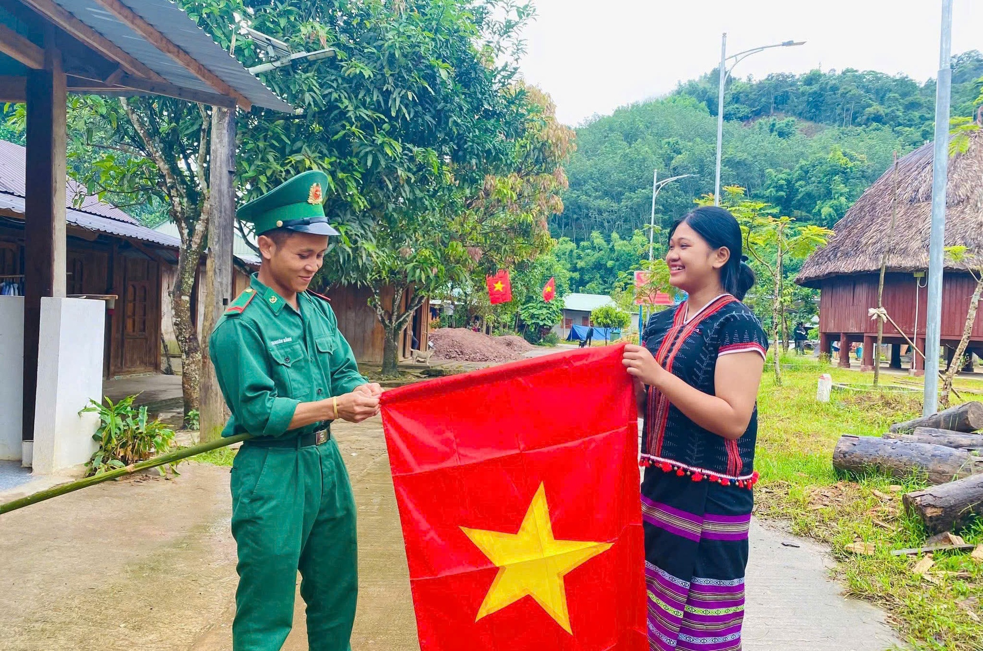 Hân hoan ngày Tết Độc lập khắp mọi miền Tổ quốc- Ảnh 3. Hân hoan ngày Tết Độc lập khắp mọi miền Tổ quốc- Ảnh 3.