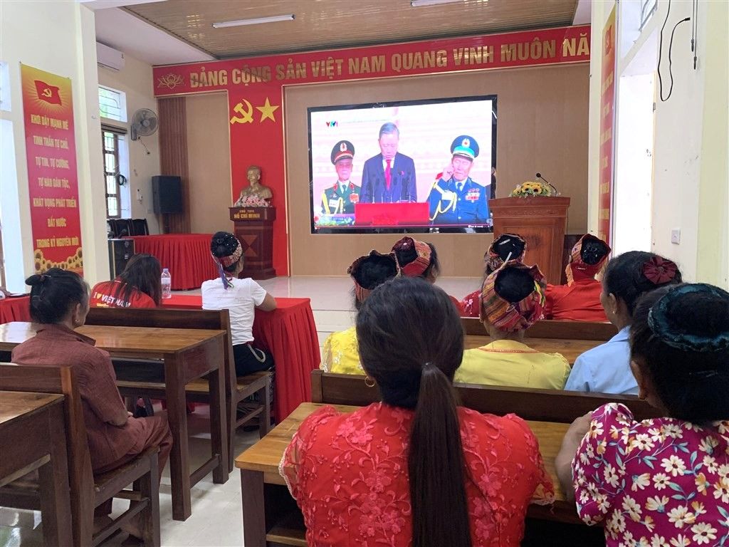 Hân hoan ngày Tết Độc lập khắp mọi miền Tổ quốc- Ảnh 17. Hân hoan ngày Tết Độc lập khắp mọi miền Tổ quốc- Ảnh 17.