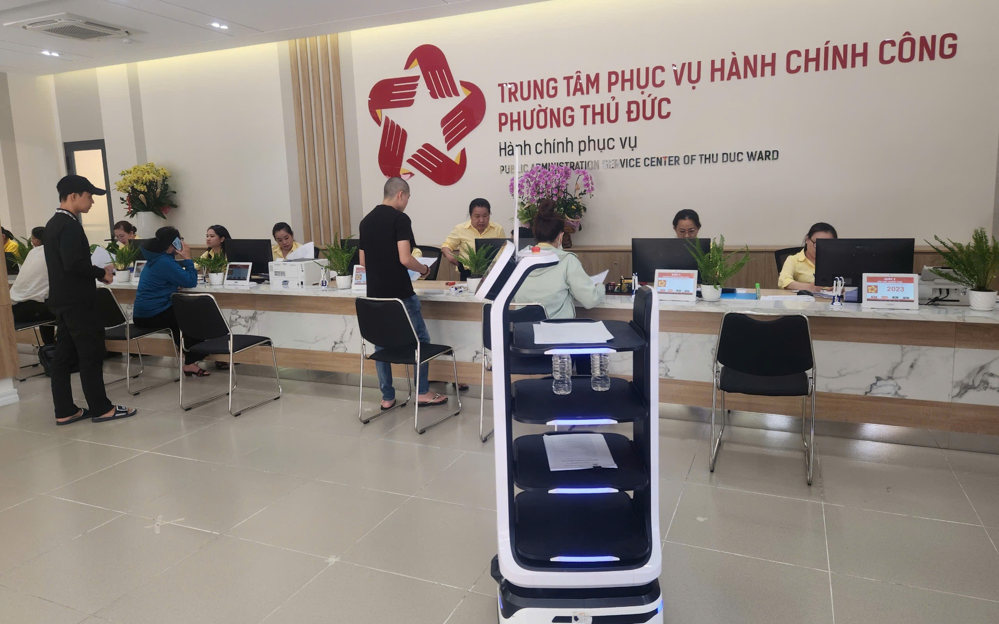 Đề xuất giải pháp tháo gỡ vướng mắc trong vận hành chính quyền địa phương 02 cấp tại TPHCM