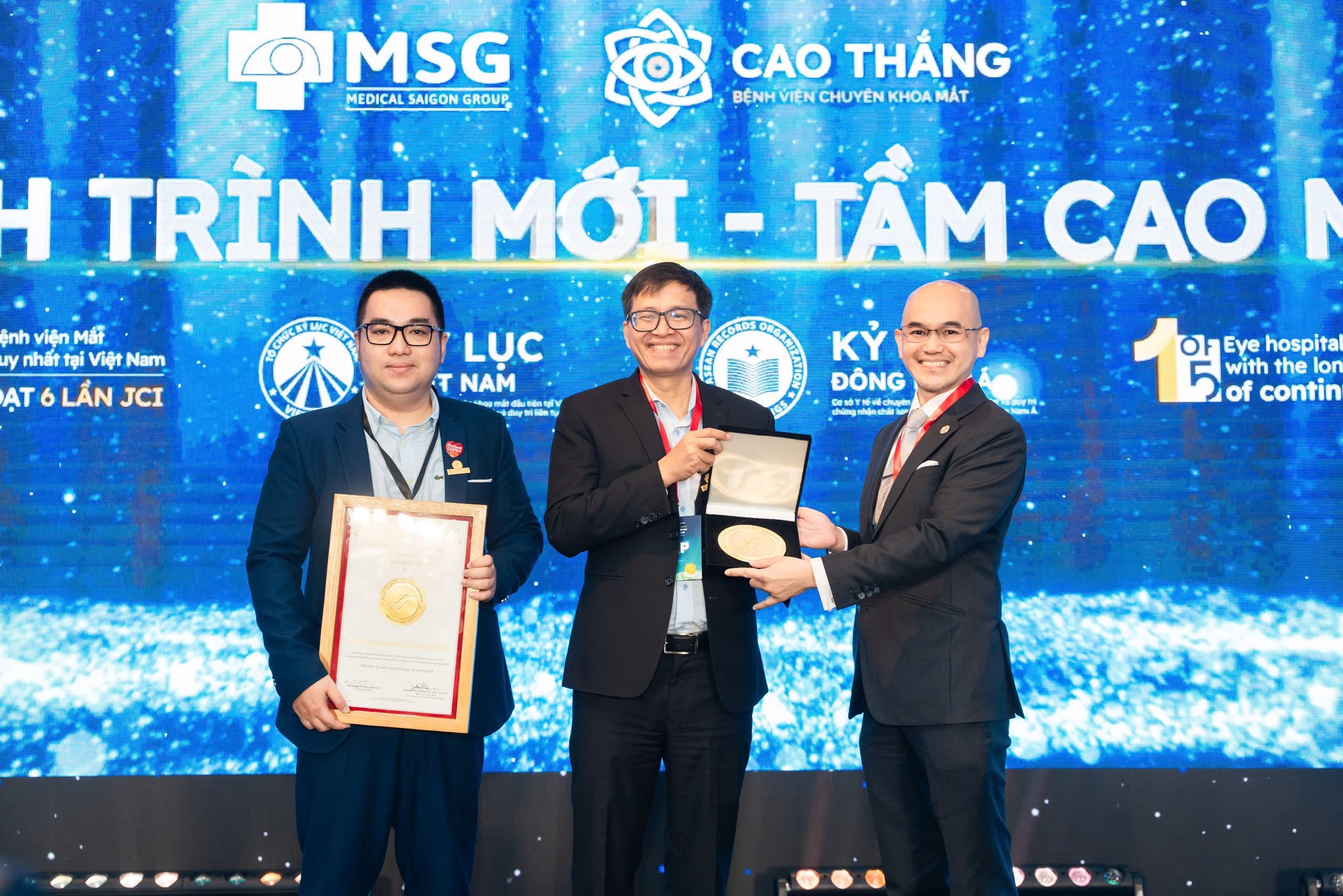 Hội nghị Khoa học Kỹ thuật 2025 dấu ấn về chất lượng y khoa- Ảnh 2. Hội nghị Khoa học Kỹ thuật 2025 dấu ấn về chất lượng y khoa- Ảnh 2.