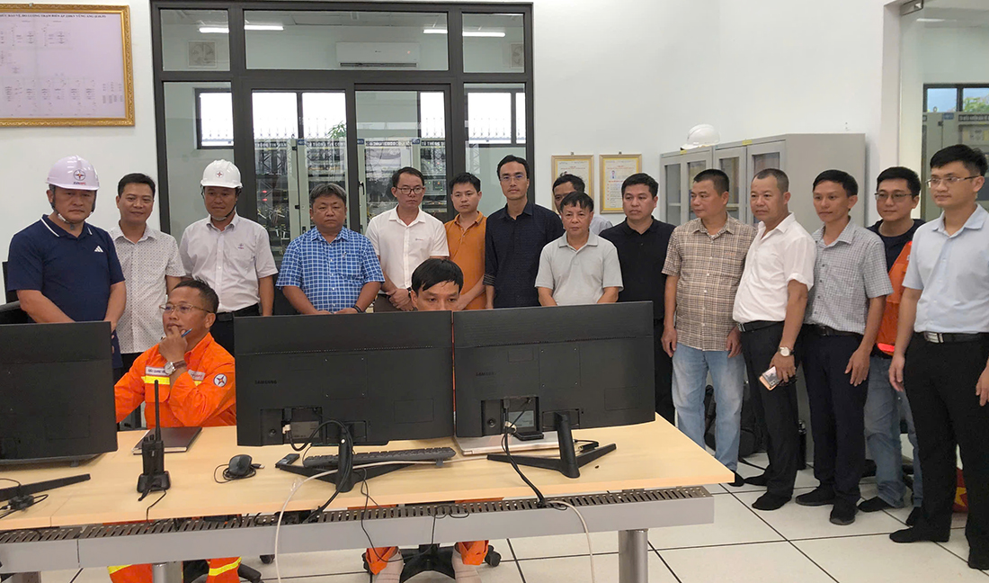 Đóng điện thành công trạm biến áp 220 kV Vũng Áng- Ảnh 1. Đóng điện thành công trạm biến áp 220 kV Vũng Áng- Ảnh 1.