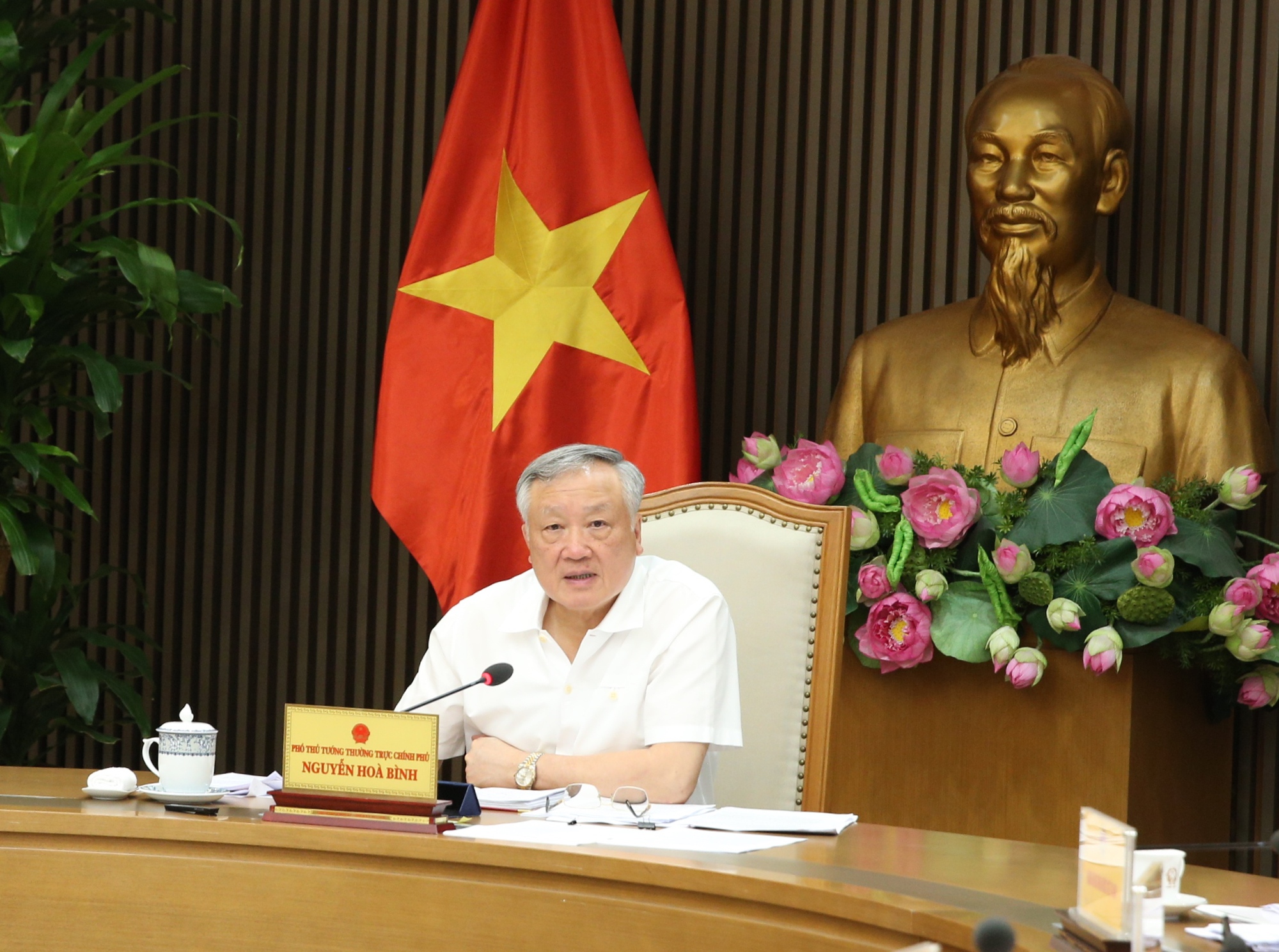 Rà soát, tiếp thu, hoàn thiện các dự thảo Nghị định về Trung tâm tài chính quốc tế tại Việt Nam- Ảnh 2.