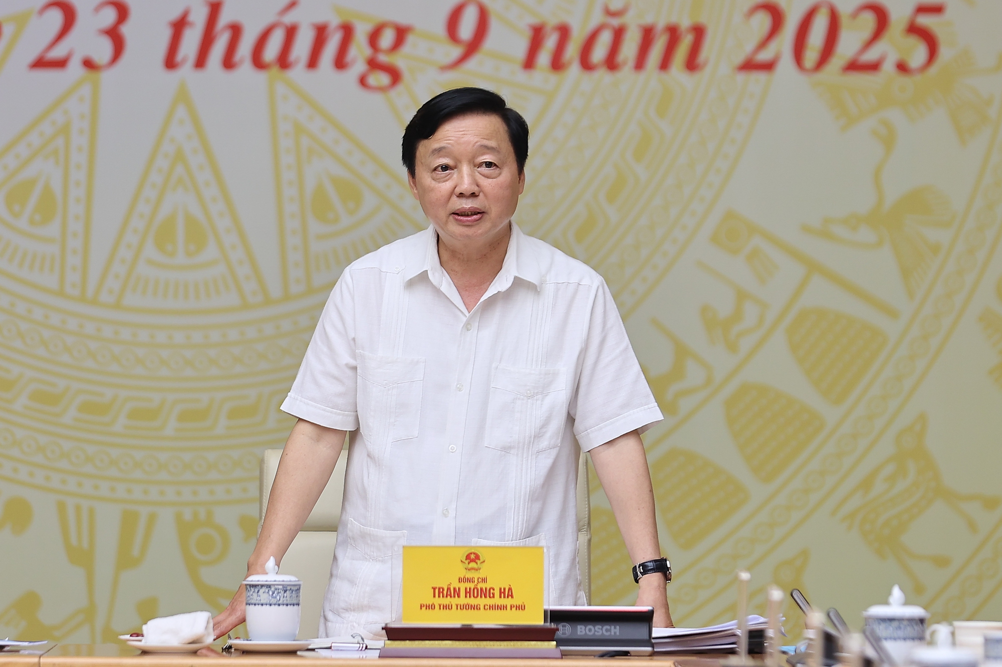Thủ tướng: Kiểm điểm hằng tuần, quyết gỡ 'thẻ vàng' IUU trong năm 2025- Ảnh 3.