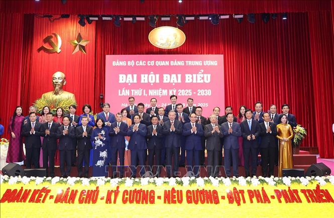 Khai mạc Đại hội đại biểu Đảng bộ các cơ quan Đảng Trung ương lần thứ I, nhiệm kỳ 2025-2030- Ảnh 2.