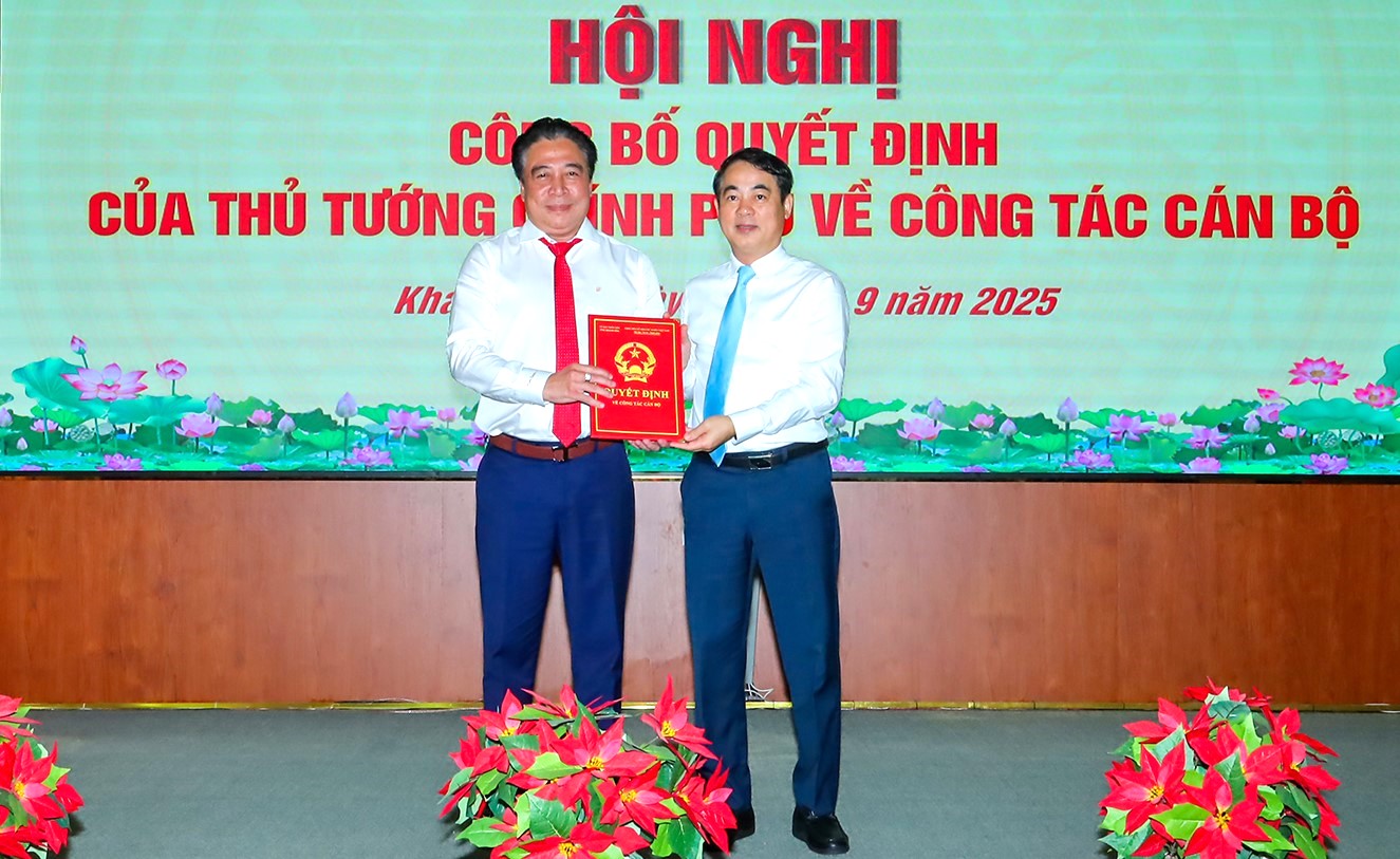 Công bố quyết định của Thủ tướng Chính phủ phê chuẩn Chủ tịch UBND tỉnh Khánh Hòa- Ảnh 1.