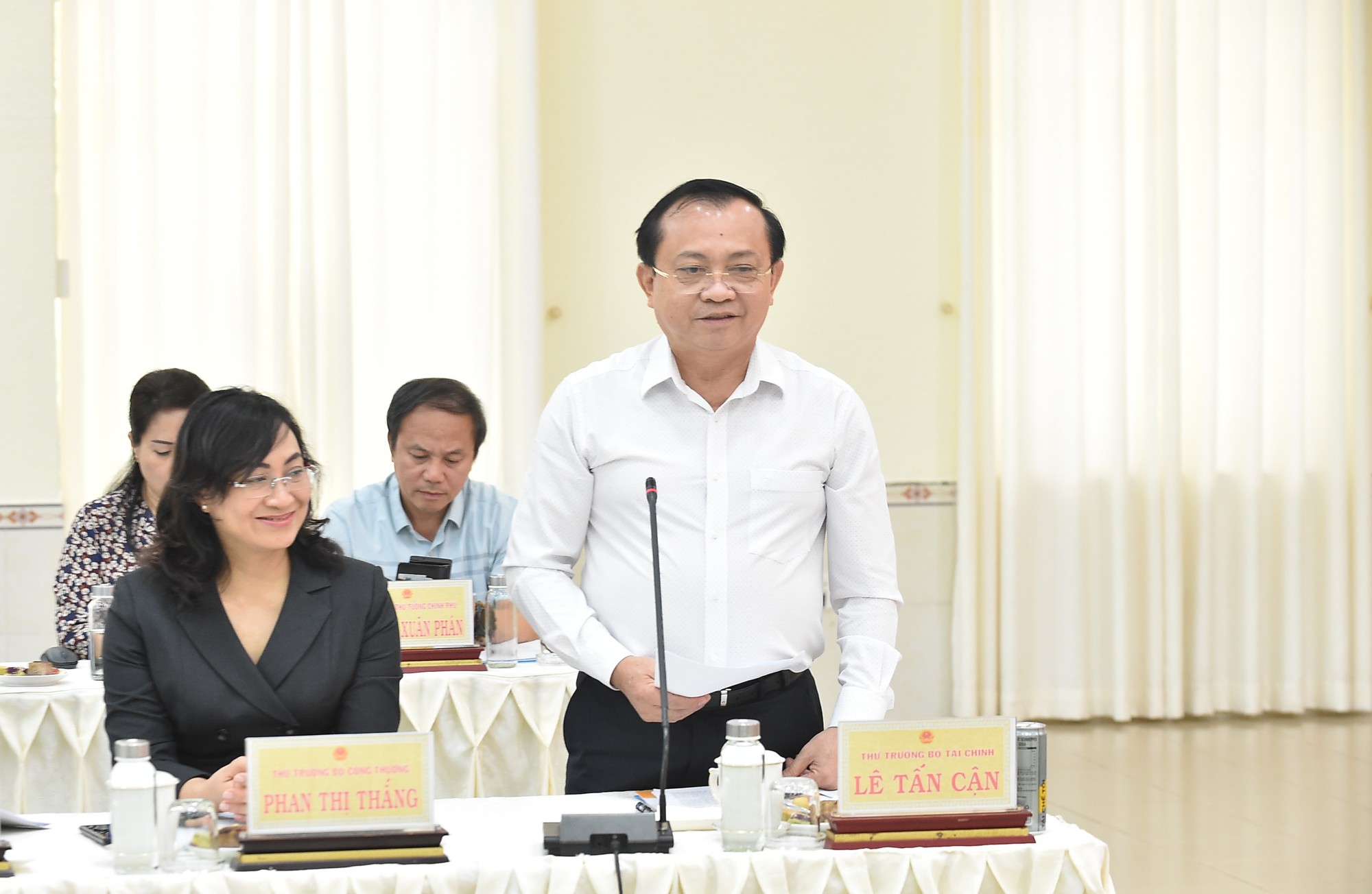 Phó Thủ tướng Mai Văn Chính: Tây Ninh cần tháo gỡ hết khó khăn, phấn đấu đạt kết quả cao nhất về kinh tế-xã hội- Ảnh 3.