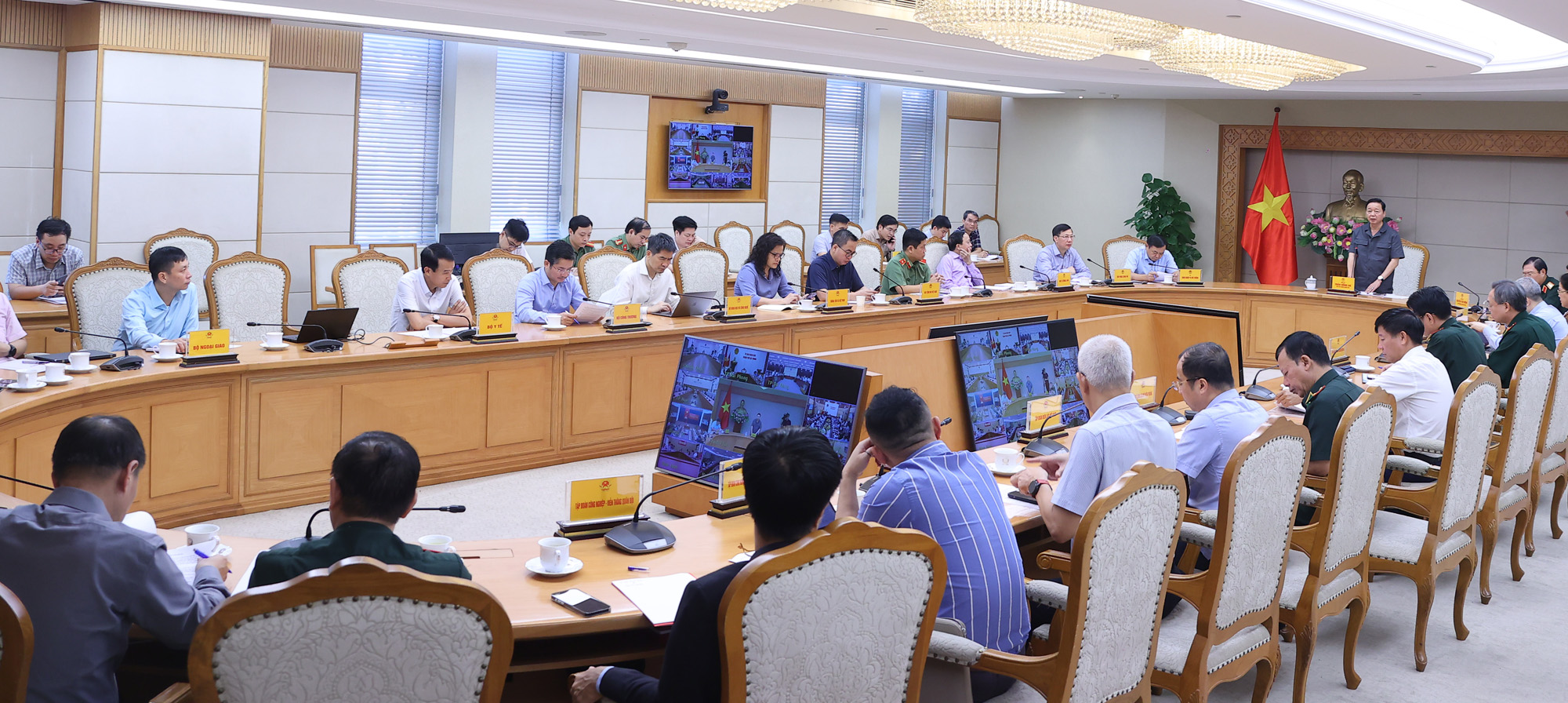 Khẩn trương ứng phó bão số 10: Hành động sớm, chuẩn bị kỹ, dự báo đúng, trách nhiệm rõ- Ảnh 6.