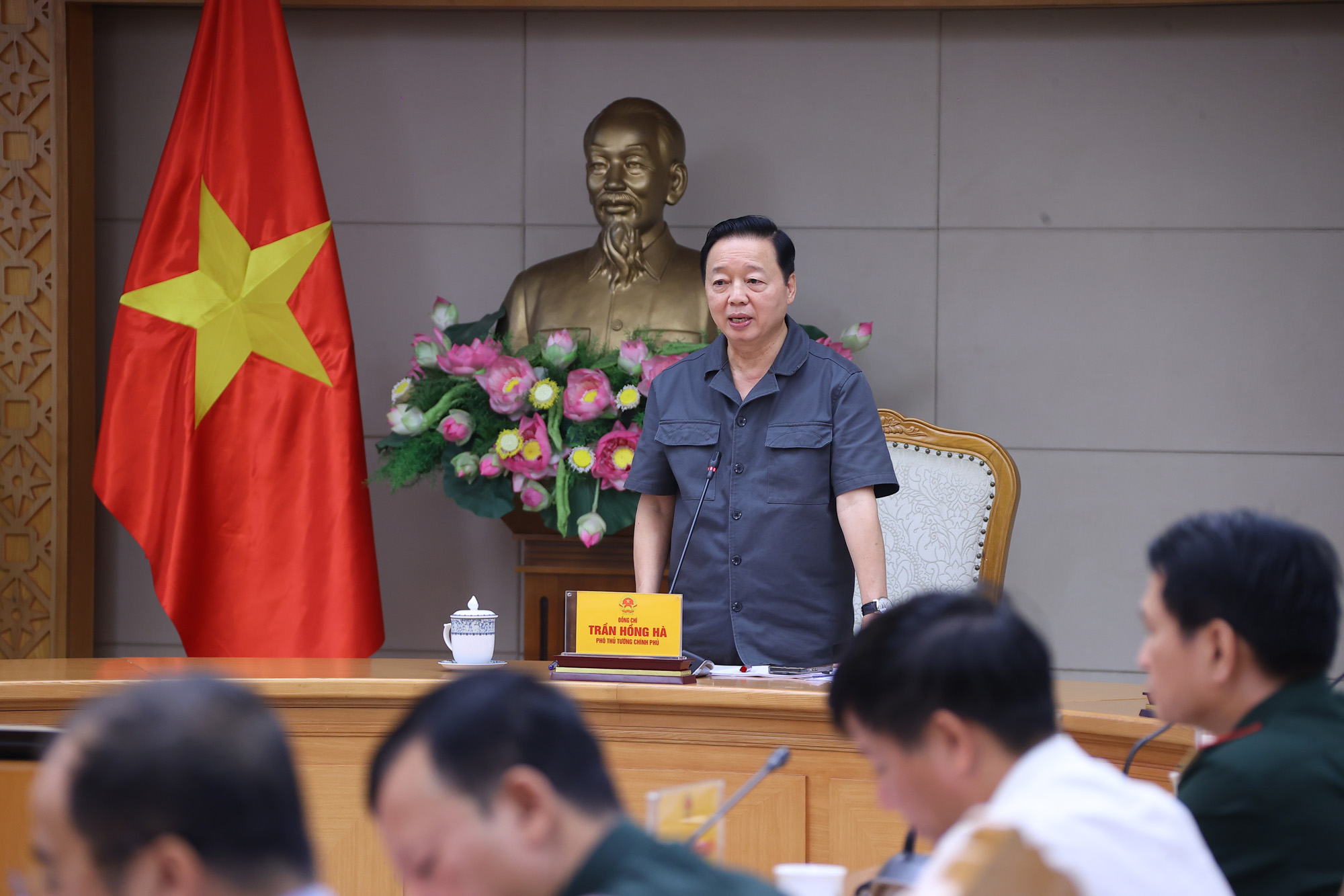 Khẩn trương ứng phó bão số 10: Hành động sớm, chuẩn bị kỹ, dự báo đúng, trách nhiệm rõ- Ảnh 5.
