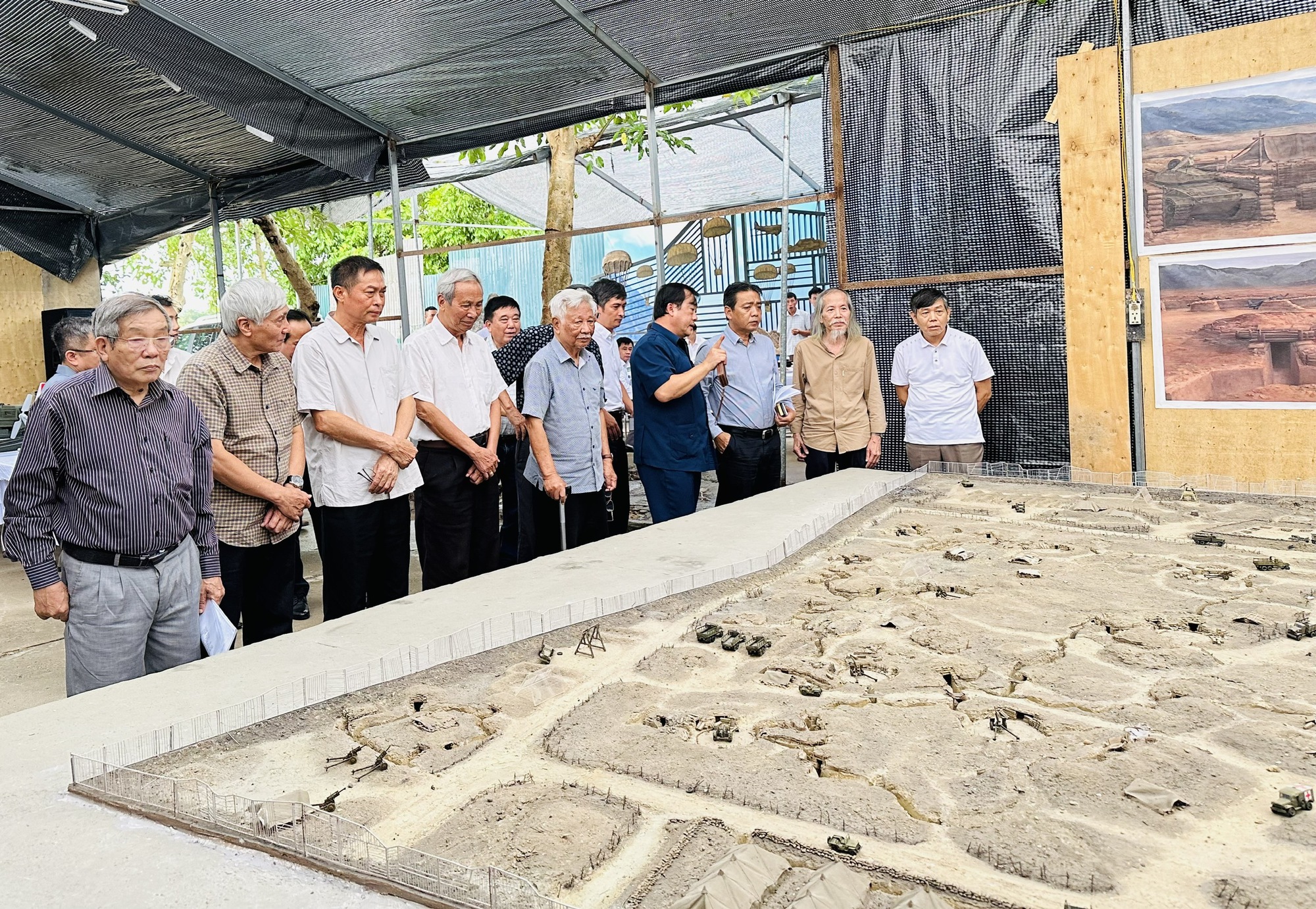Tái hiện chân thực Khu Trung tâm tập đoàn cứ điểm Điện Biên Phủ - Ảnh 1.