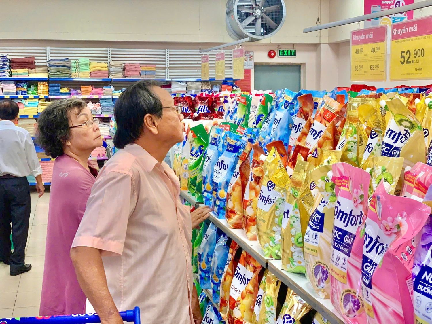 Saigon Co.op tặng hơn 10.000 hộp sữa tiếp năng lượng cho học sinh khai giảng năm học mới- Ảnh 2. Saigon Co.op tặng hơn 10.000 hộp sữa tiếp năng lượng cho học sinh khai giảng năm học mới- Ảnh 2.