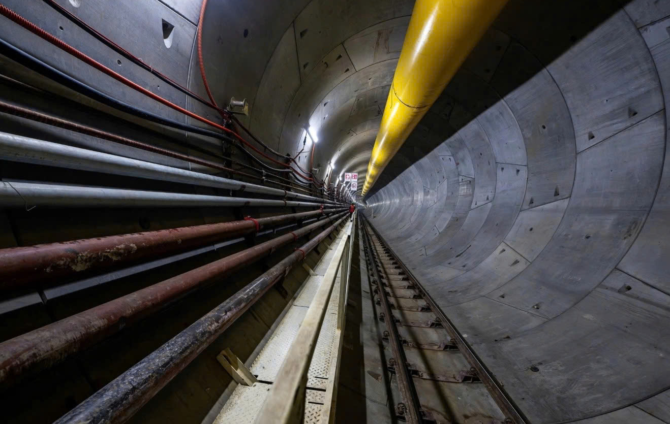 Bộ trưởng Xây dựng kiểm tra ga ngầm tuyến metro Nhổn – ga Hà Nội, yêu cầu đẩy nhanh tiến độ- Ảnh 2.