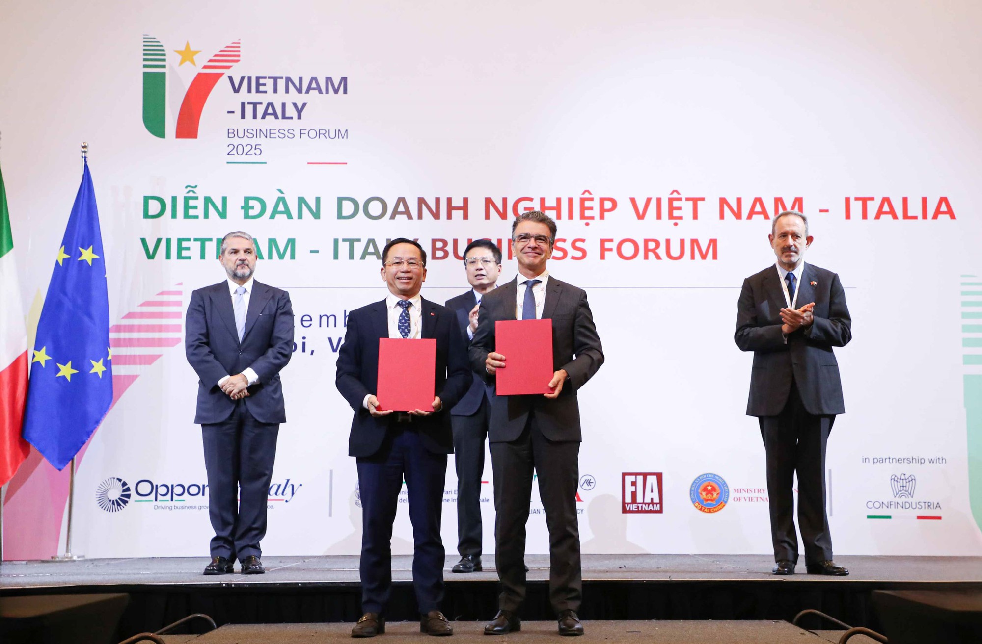 EVN và CDP ký Ý định thư hợp tác dự án Thủy điện tích năng Bác Ái- Ảnh 1. EVN và CDP ký Ý định thư hợp tác dự án Thủy điện tích năng Bác Ái- Ảnh 1.