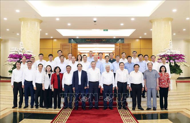 Bộ Chính trị cho ý kiến về công tác chuẩn bị Đại hội Đảng bộ MTTQ, các đoàn thể Trung ương- Ảnh 3. Bộ Chính trị cho ý kiến về công tác chuẩn bị Đại hội Đảng bộ MTTQ, các đoàn thể Trung ương- Ảnh 3.