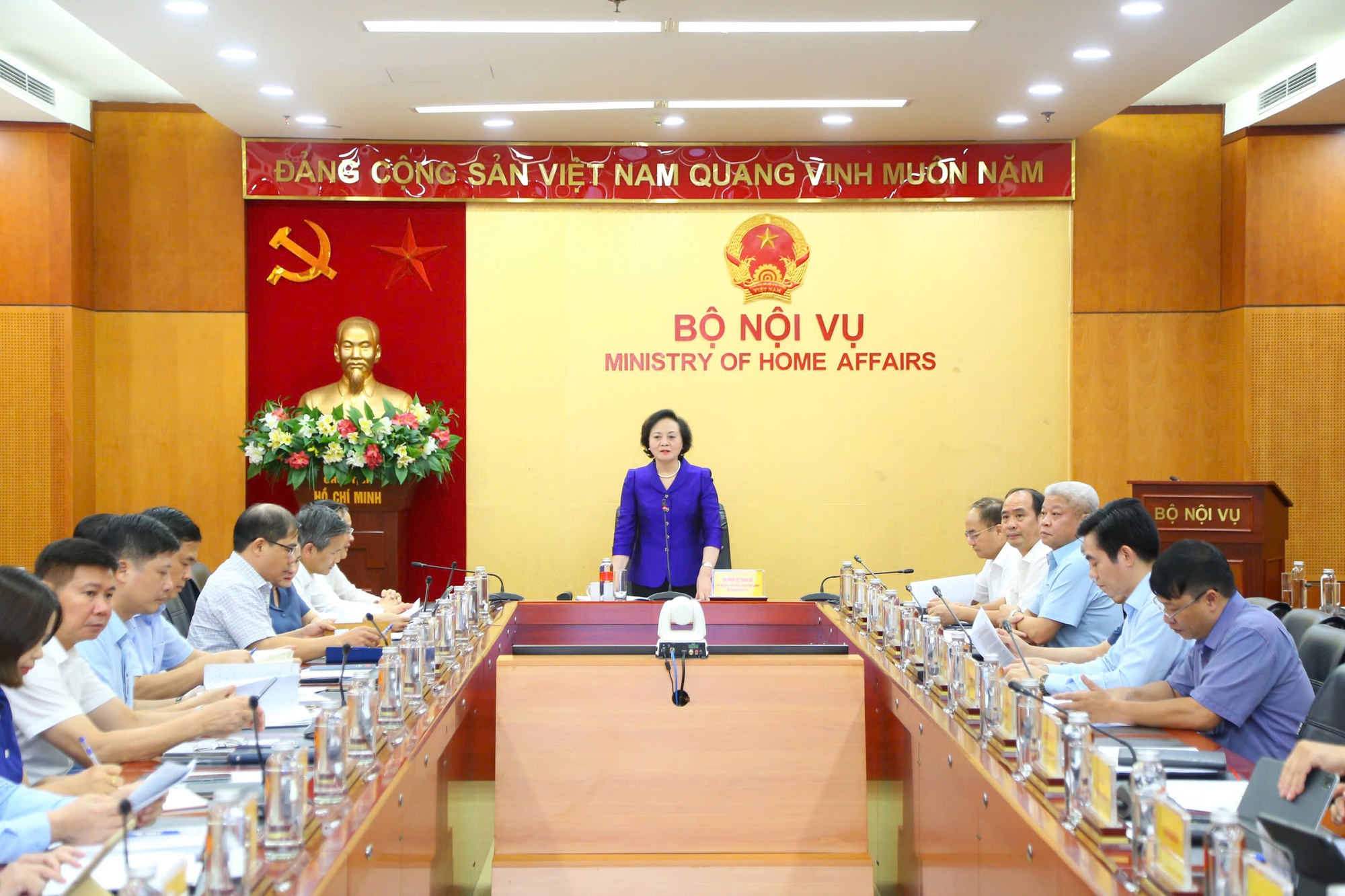 Thu hút, trọng dụng nhân tài: Bộ Nội vụ ưu tiên 2 lĩnh vực, 6 vị trí việc làm- Ảnh 1. Thu hút, trọng dụng nhân tài: Bộ Nội vụ ưu tiên 2 lĩnh vực, 6 vị trí việc làm- Ảnh 1.