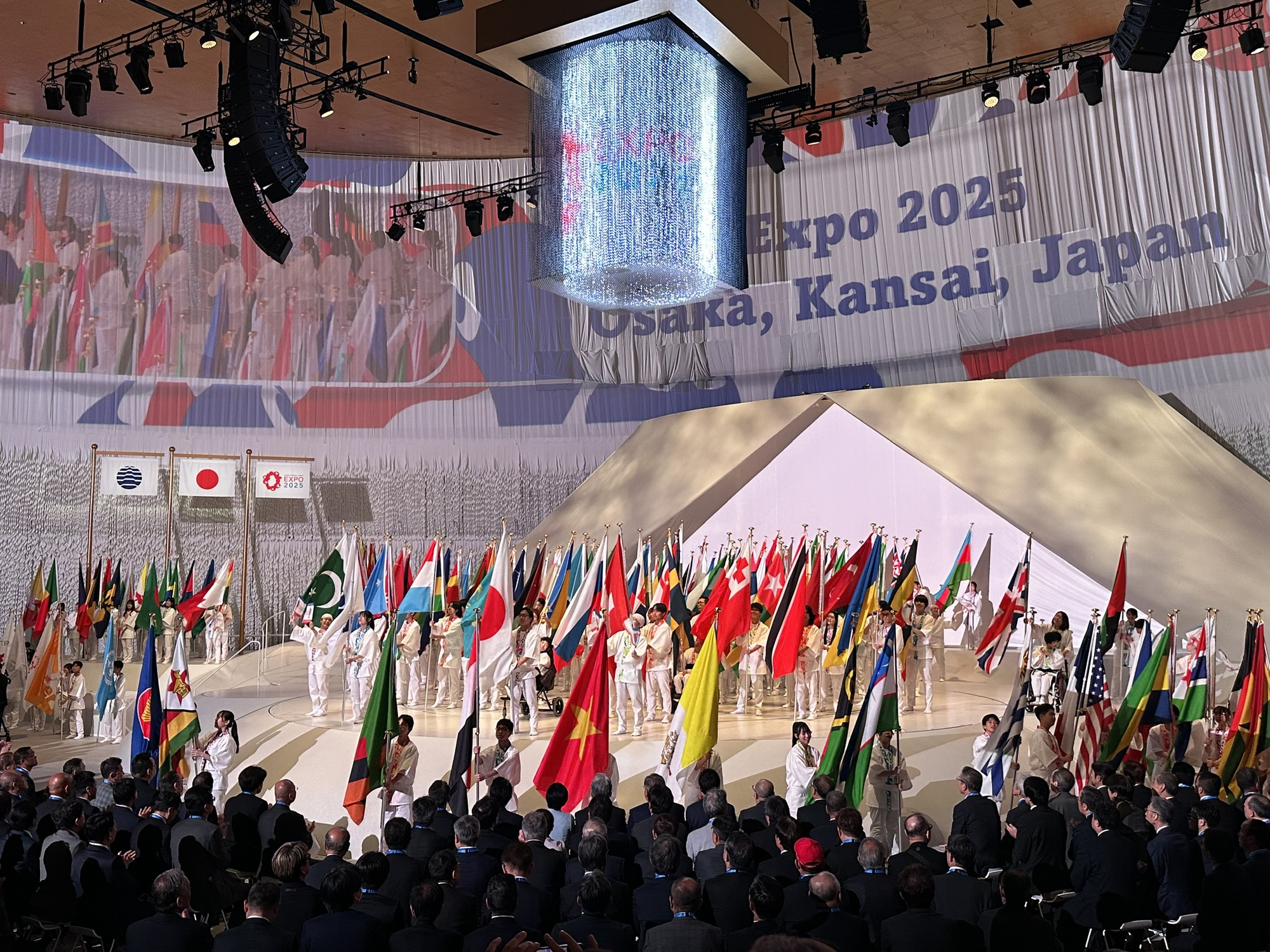Phó Thủ tướng Lê Thành Long sẽ dự Ngày Quốc gia Việt Nam tại EXPO 2025 Osaka và thăm làm việc tại Nhật Bản- Ảnh 1. Phó Thủ tướng Lê Thành Long sẽ dự Ngày Quốc gia Việt Nam tại EXPO 2025 Osaka và thăm làm việc tại Nhật Bản- Ảnh 1.