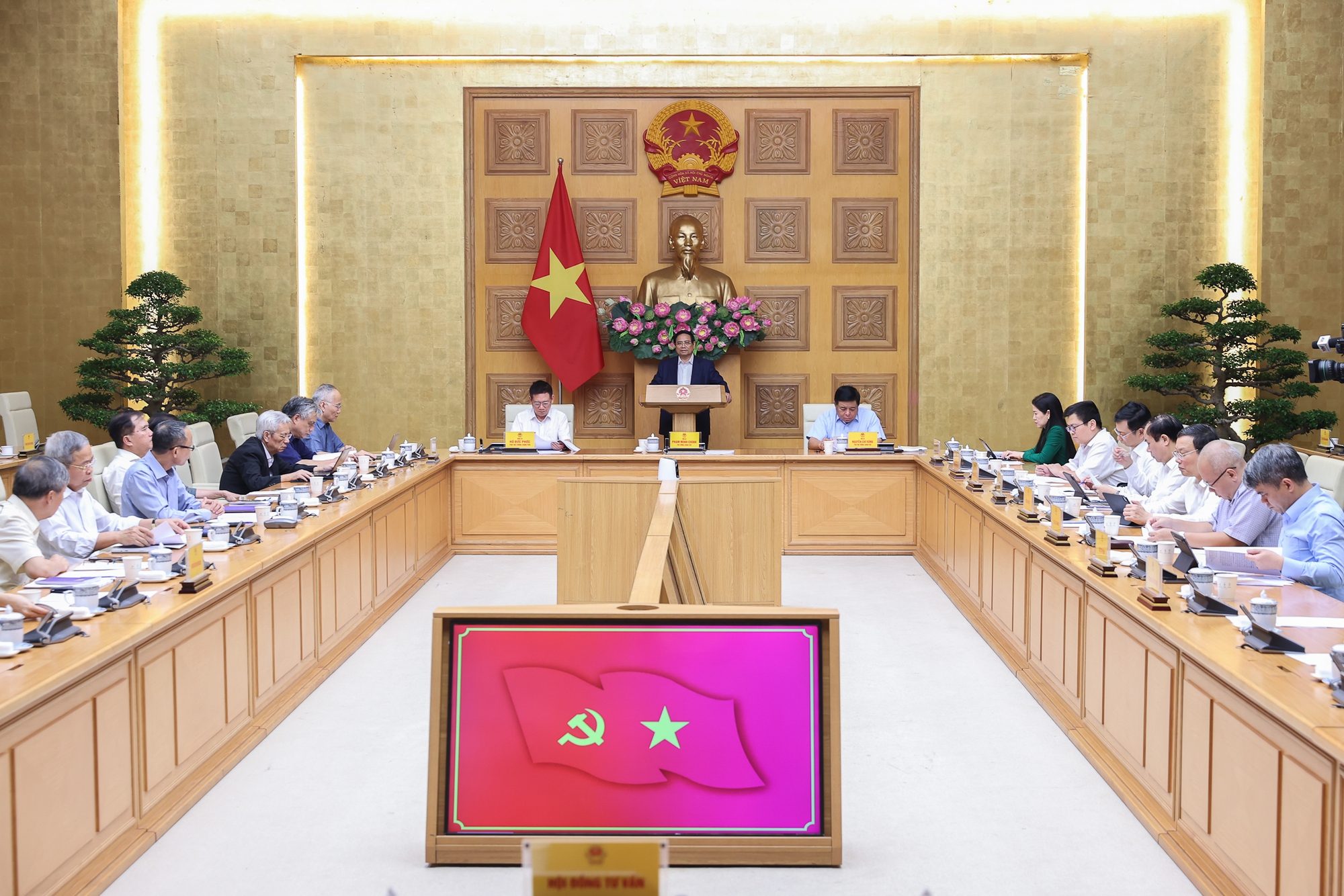 Thủ tướng Phạm Minh Chính làm việc với Hội đồng Tư vấn chính sách- Ảnh 1. Thủ tướng Phạm Minh Chính làm việc với Hội đồng Tư vấn chính sách- Ảnh 1.