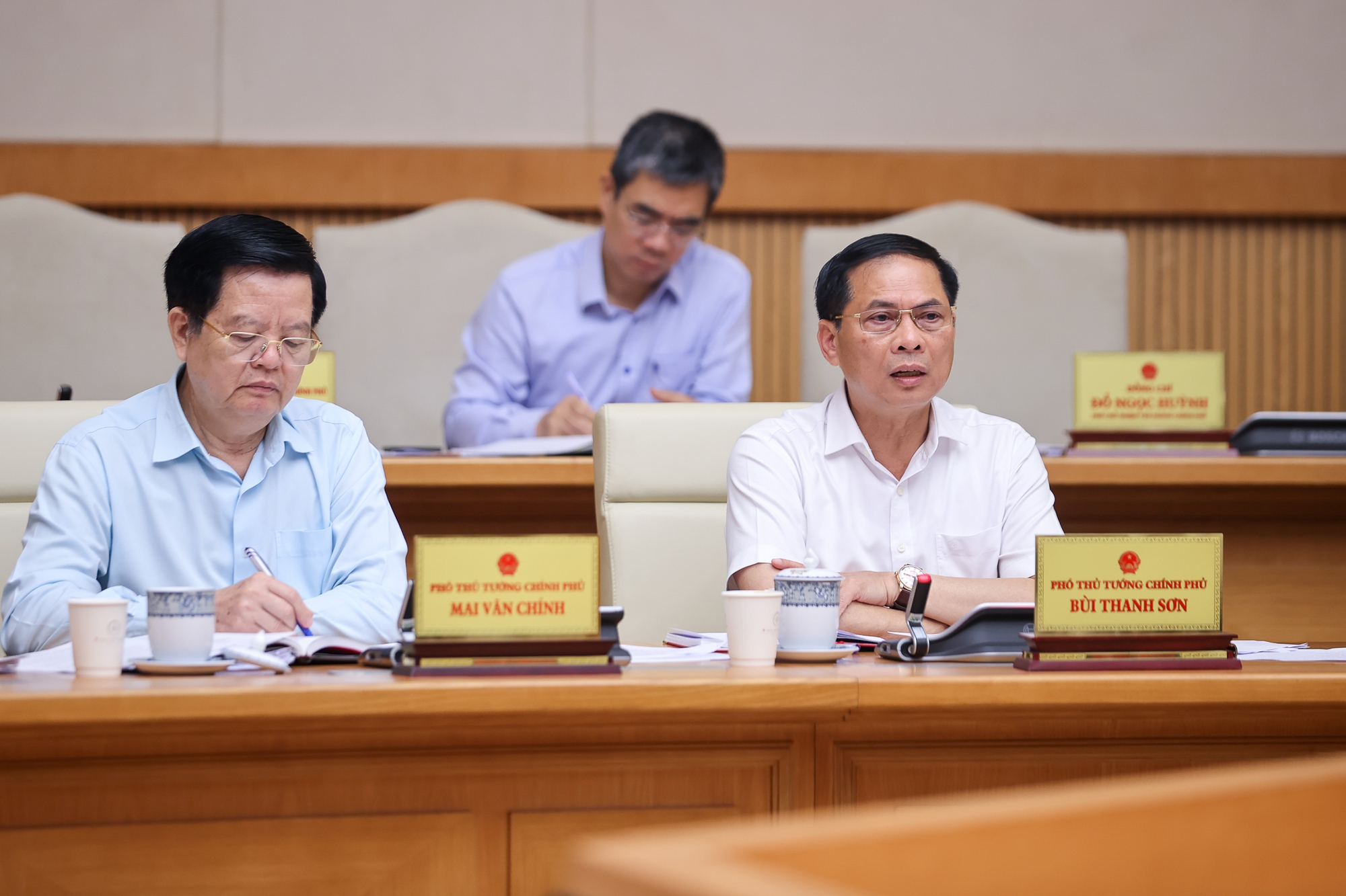 Thủ tướng yêu cầu quán triệt '6 tăng cường' trong xây dựng, hoàn thiện pháp luật- Ảnh 6. Thủ tướng yêu cầu quán triệt '6 tăng cường' trong xây dựng, hoàn thiện pháp luật- Ảnh 6.