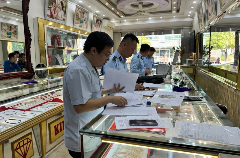 Ngày 9/9/2025 thanh tra việc chấp hành pháp luật của các doanh nghiệp kinh doanh vàng- Ảnh 1. Ngày 9/9/2025 thanh tra việc chấp hành pháp luật của các doanh nghiệp kinh doanh vàng- Ảnh 1.
