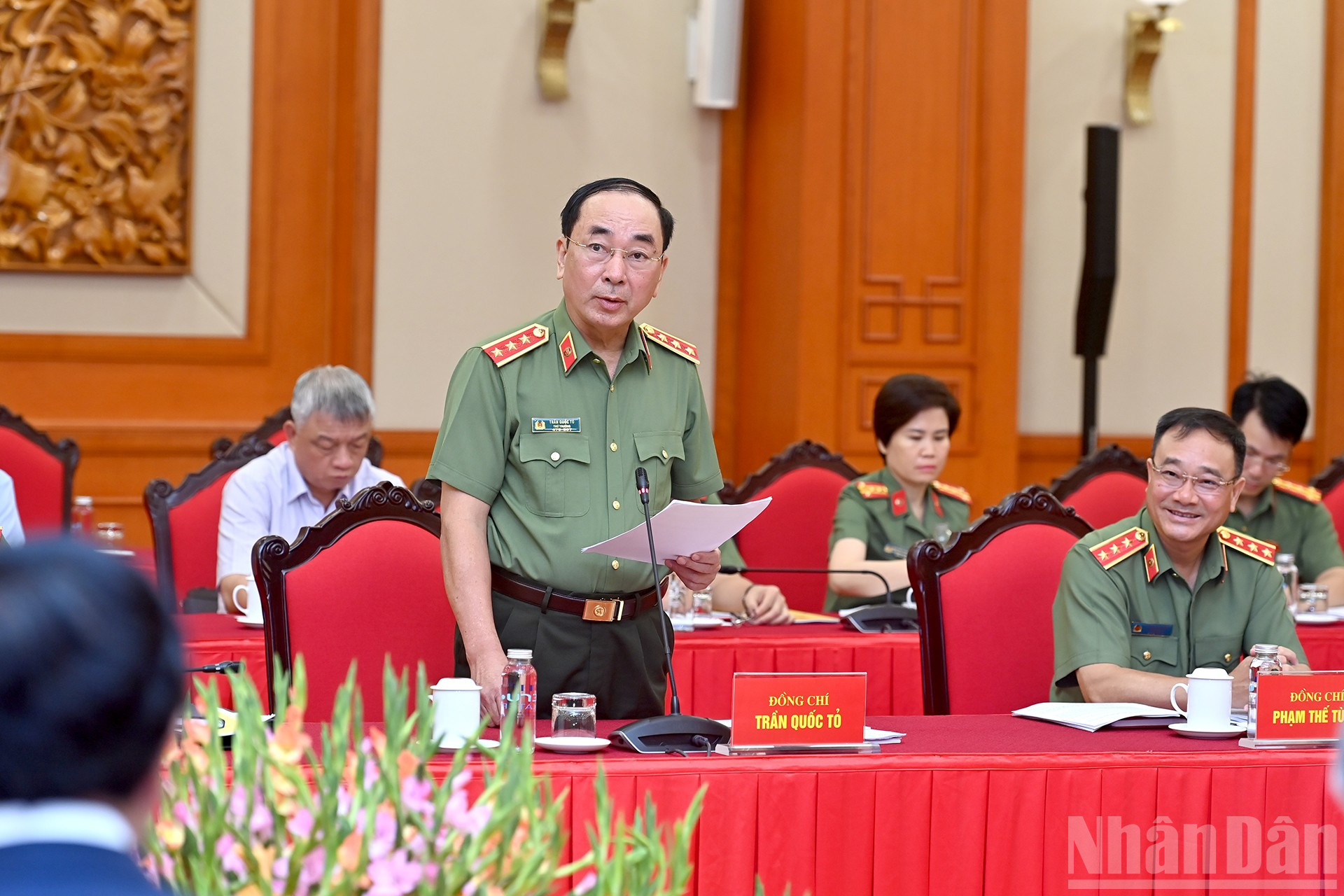 Tổng Bí thư Tô Lâm chủ trì cuộc làm việc của Bộ Chính trị với Ban Thường vụ Đảng ủy Công an Trung ương- Ảnh 3. Tổng Bí thư Tô Lâm chủ trì cuộc làm việc của Bộ Chính trị với Ban Thường vụ Đảng ủy Công an Trung ương- Ảnh 3.