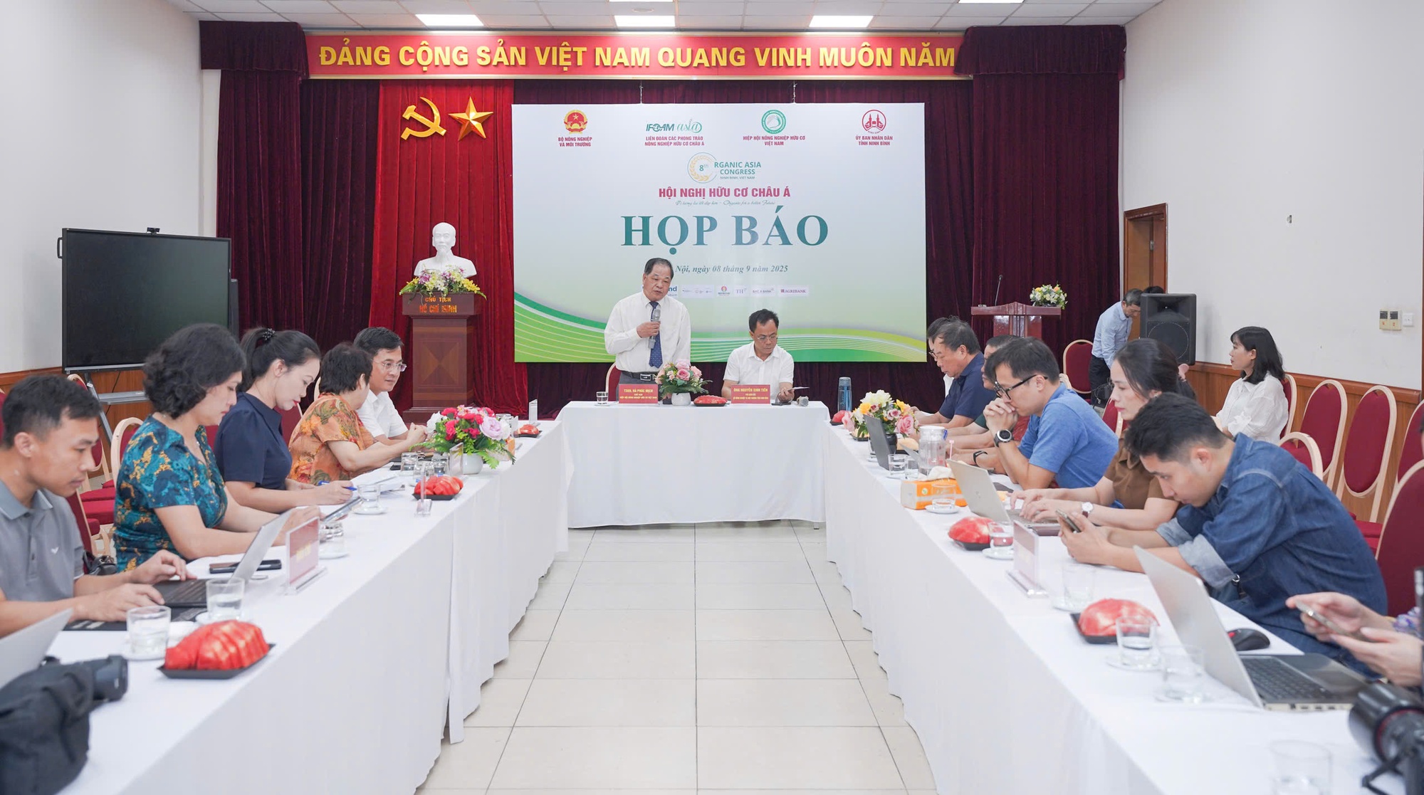Phát triển nông nghiệp hữu cơ bền vững- Ảnh 1. Phát triển nông nghiệp hữu cơ bền vững- Ảnh 1.