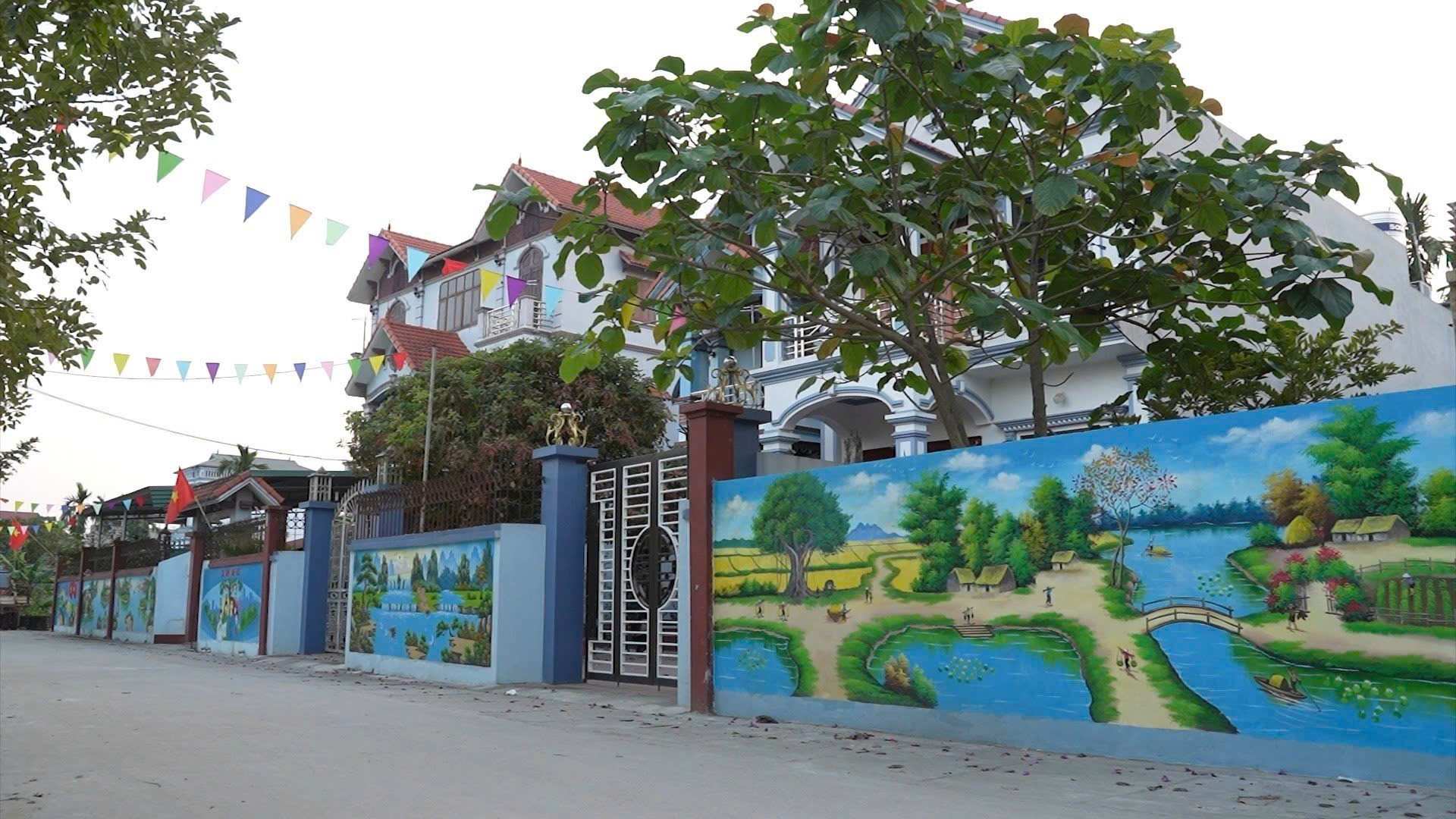 Hà Nội: 15 năm hành trình bứt phá xây dựng nông thôn mới- Ảnh 2. Hà Nội: 15 năm hành trình bứt phá xây dựng nông thôn mới- Ảnh 2.