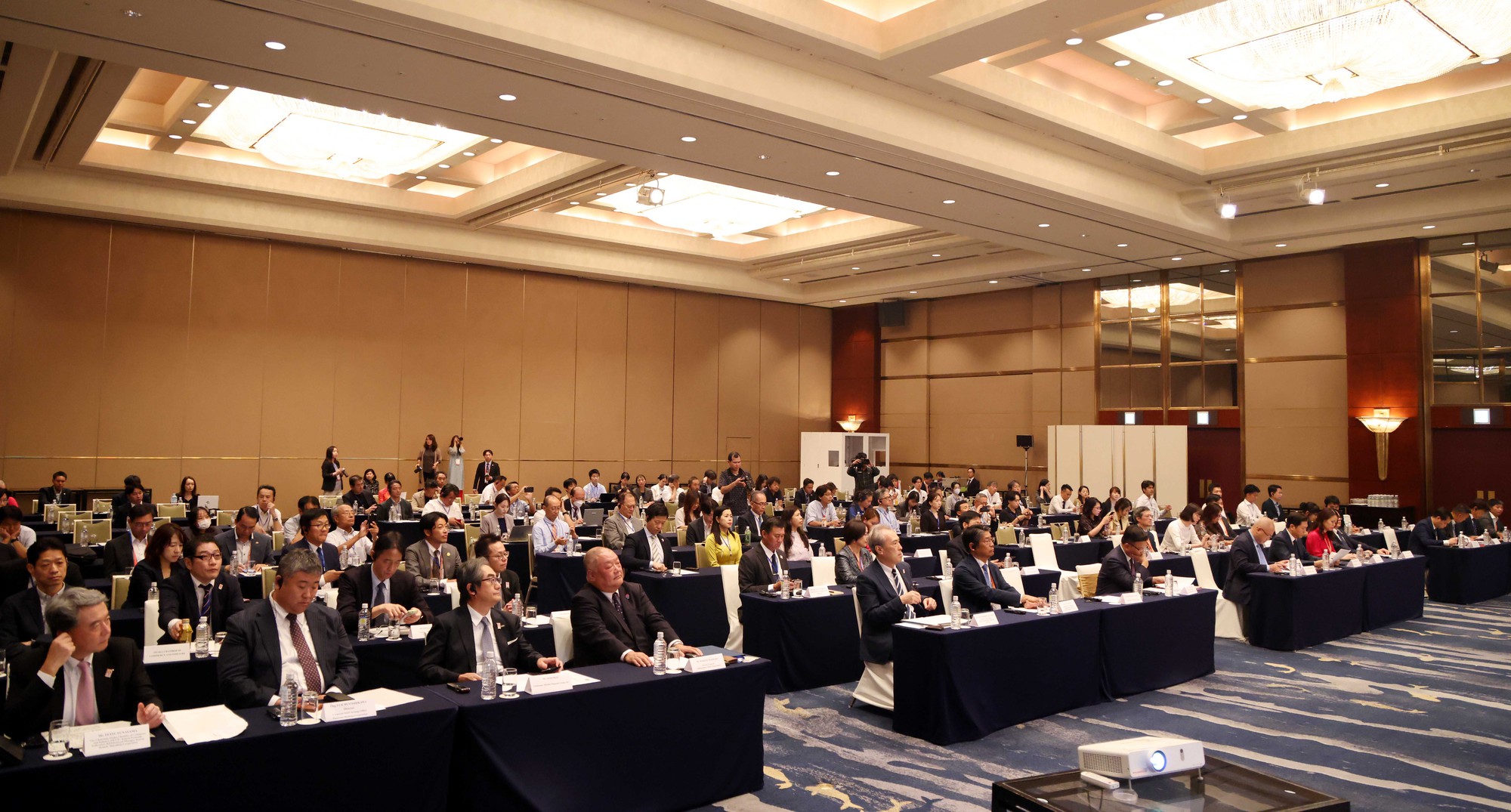 Diễn đàn Kinh tế Việt Nam-Kansai: Động lực mới cho hợp tác Việt Nam-Nhật Bản- Ảnh 4. Diễn đàn Kinh tế Việt Nam-Kansai: Động lực mới cho hợp tác Việt Nam-Nhật Bản- Ảnh 4.