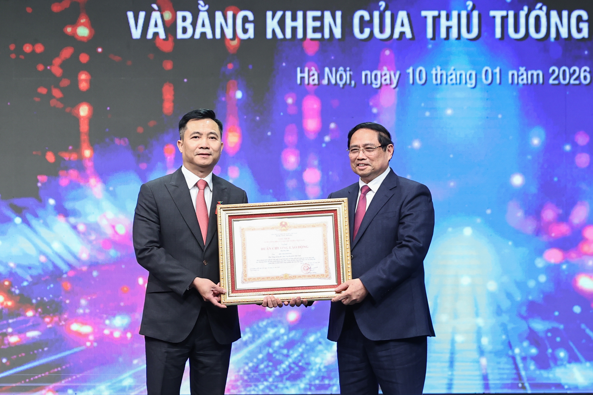 Thủ tướng: VTV phát huy vai trò đặc biệt quan trọng trong hệ thống thông tin, truyền thông và định hướng tư tưởng- Ảnh 7.