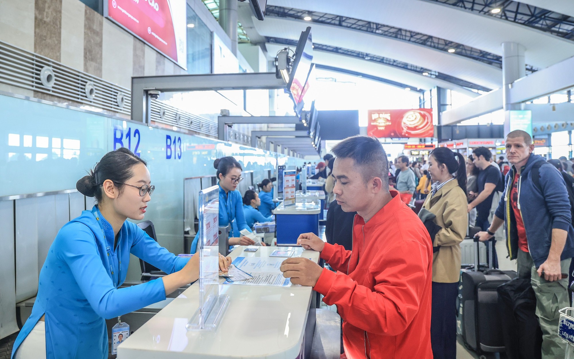 Không để hành khách thiếu phương tiện, chậm về quê đón Tết- Ảnh 2. Không để hành khách thiếu phương tiện, chậm về quê đón Tết- Ảnh 2.