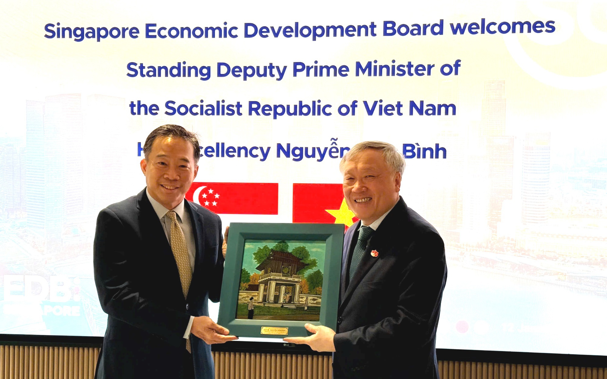 Phó Thủ tướng Nguyễn Hòa Bình làm việc với các cơ quan, doanh nghiệp, nhà đầu tư Singapore để thúc đẩy hợp tác trong lĩnh vực trung tâm tài chính