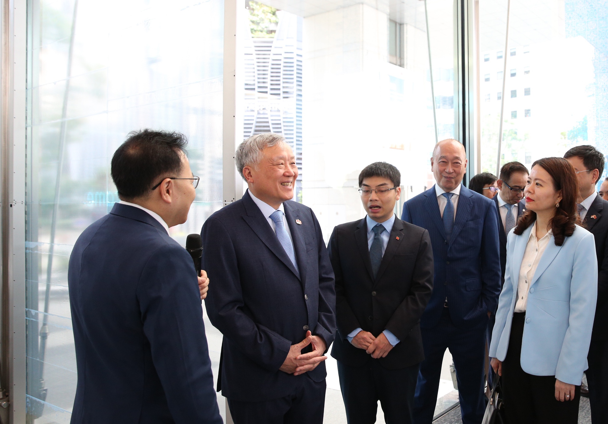 Phó Thủ tướng Nguyễn Hòa Bình gặp Phó Chủ tịch Ngân hàng UOB- Ảnh 3.