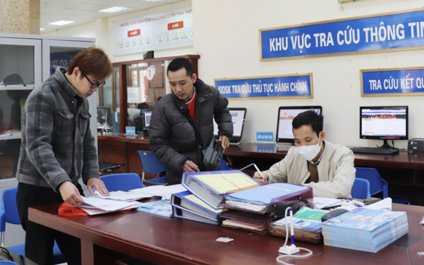 Dự tuyển công chức xã cần điều kiện gì?