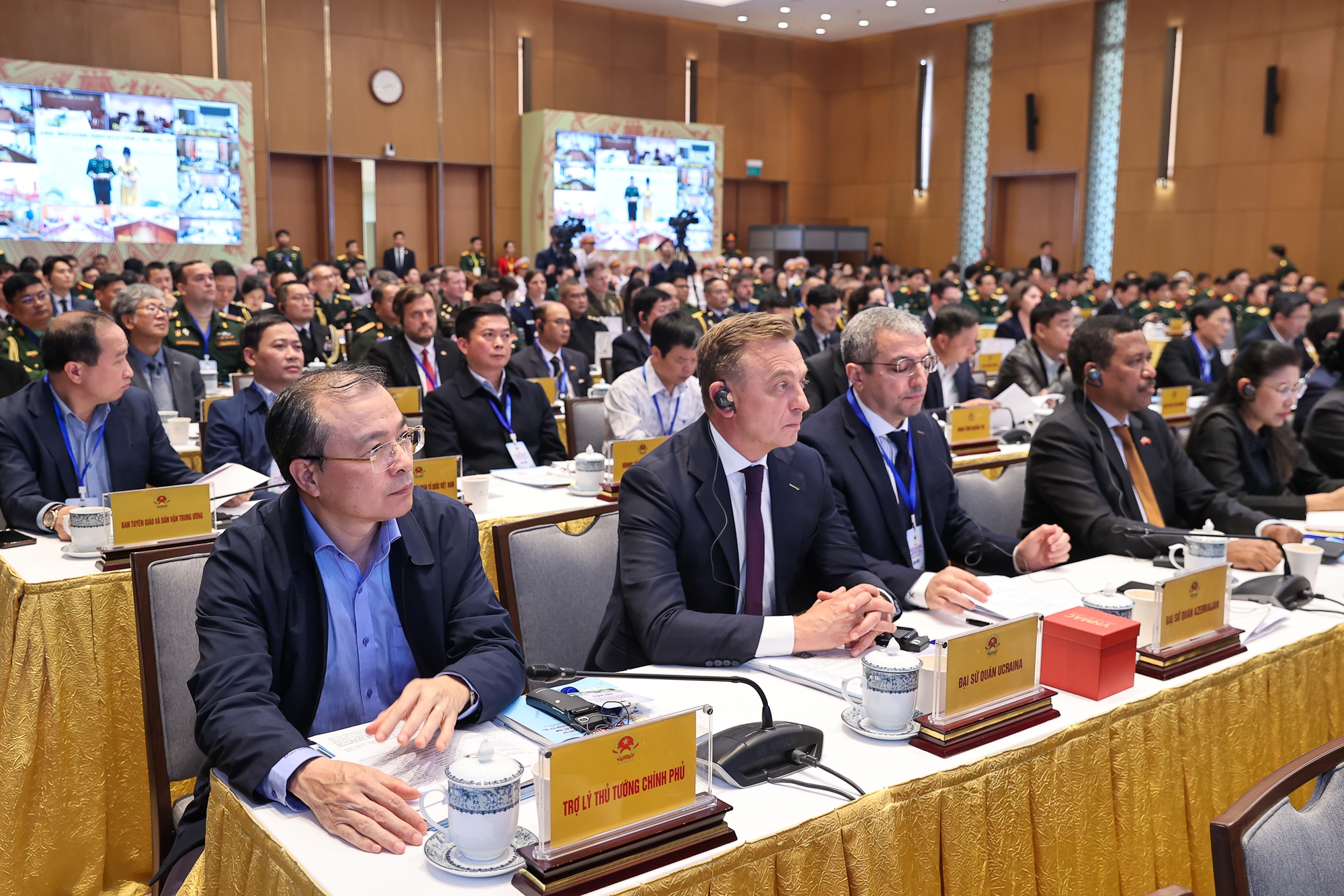 Thủ tướng: Cơ bản làm sạch ô nhiễm bom mìn vào thời điểm kỷ niệm 100 năm Quốc khánh- Ảnh 4.