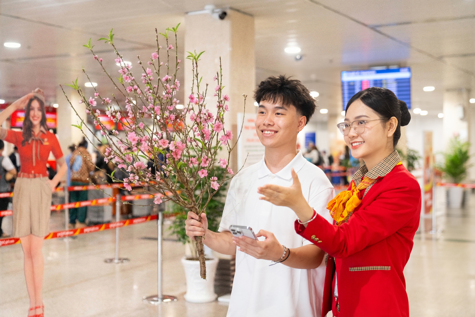 Vietjet nhận vận chuyển mai, đào Tết Nguyên đán 2026 từ ngày 15/1- Ảnh 1.