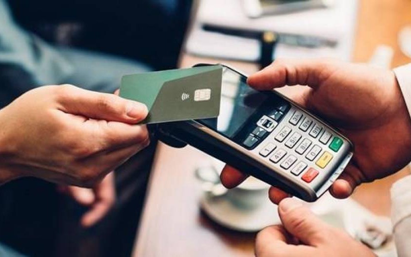 Hóa đơn phát sinh ngoài giờ hành chính có được khấu trừ thuế?